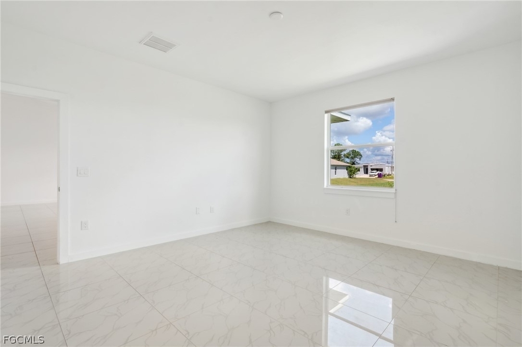 2725 Sw Embers Terrace - Photo 19