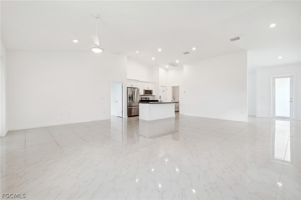 2725 Sw Embers Terrace - Photo 6