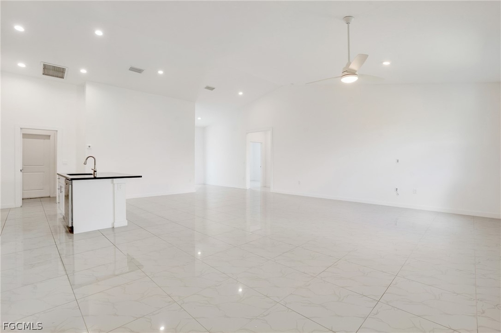 2725 Sw Embers Terrace - Photo 2