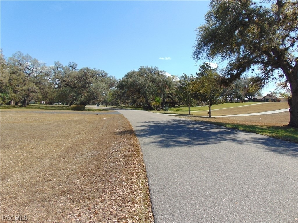 1092 Riverbend Drive - Photo 31