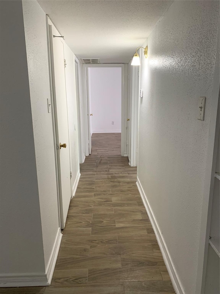 5625 Antoine Drive - Photo 4