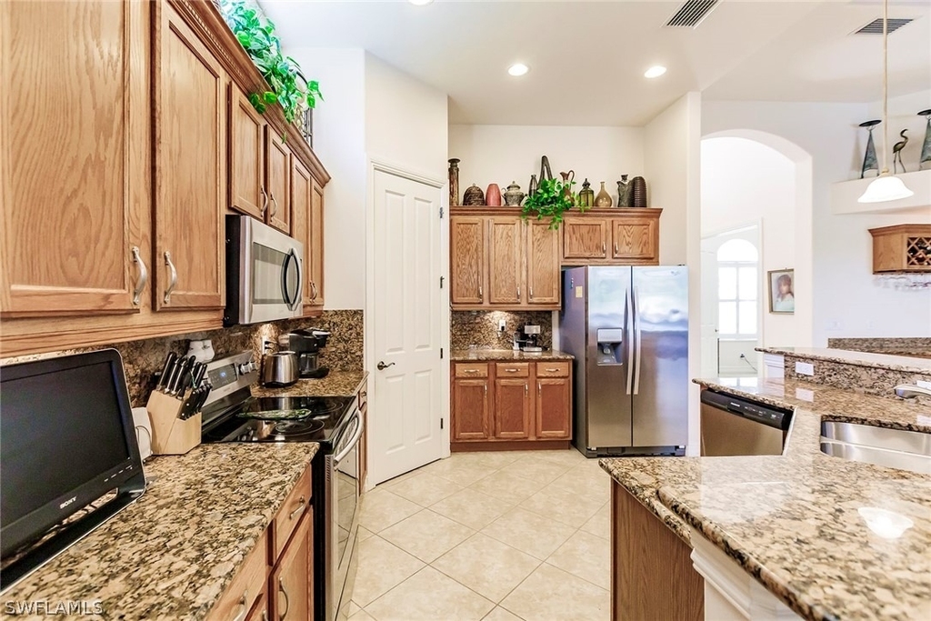 7684 Cottesmore Drive - Photo 15