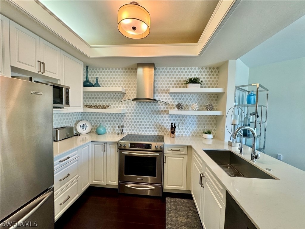 365 5th Avenue S - Photo 1