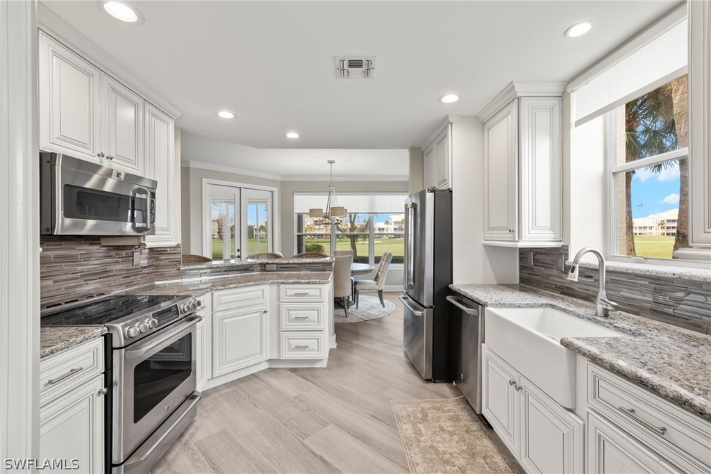 9201 Bayberry Bend - Photo 9