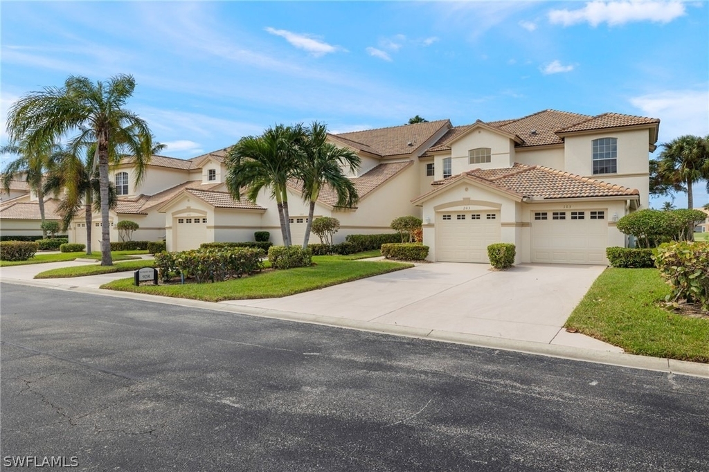 9201 Bayberry Bend - Photo 0