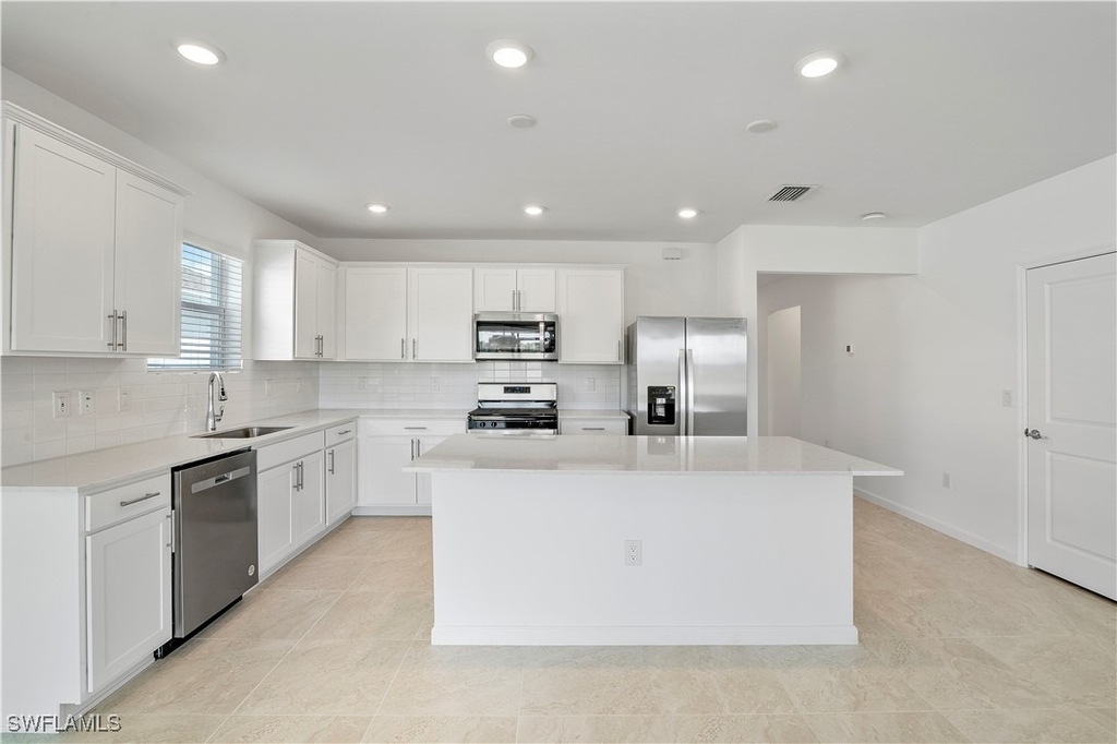 42425 Cascade Drive - Photo 16