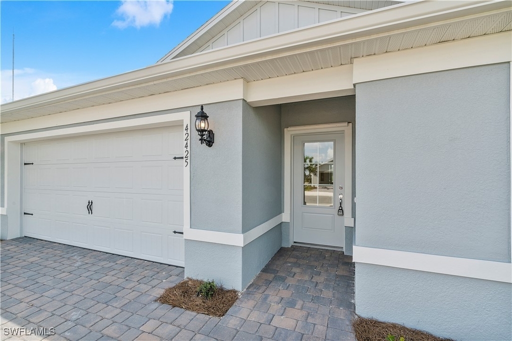 42425 Cascade Drive - Photo 4