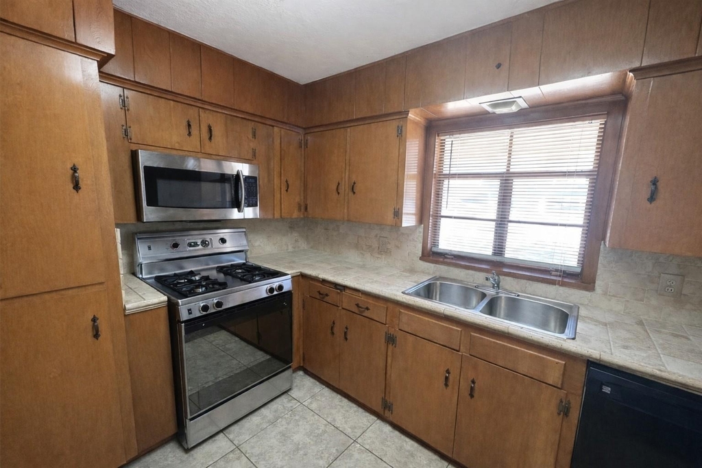 903 Lamonte Lane - Photo 6