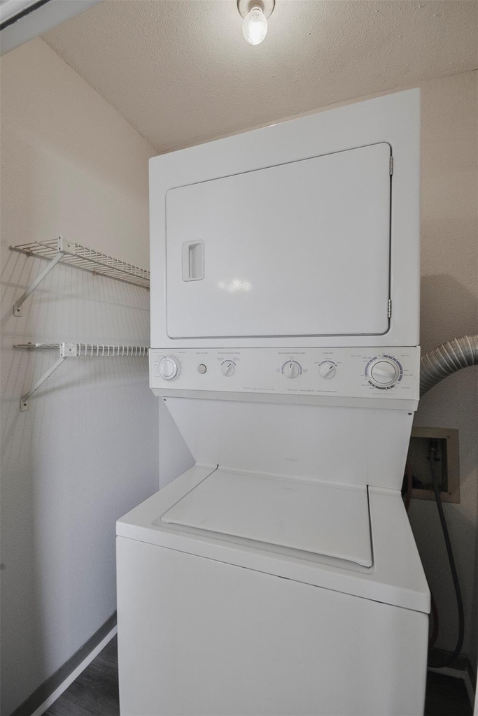 12905 Woodforest Boulevard - Photo 11