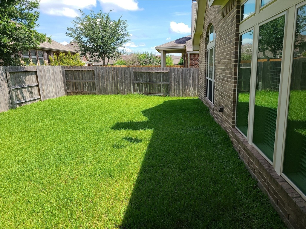10318 Bellago Lane - Photo 16