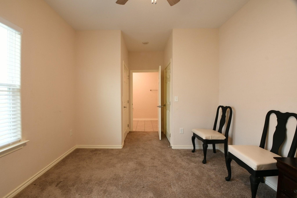 5817 Gaston Street - Photo 19