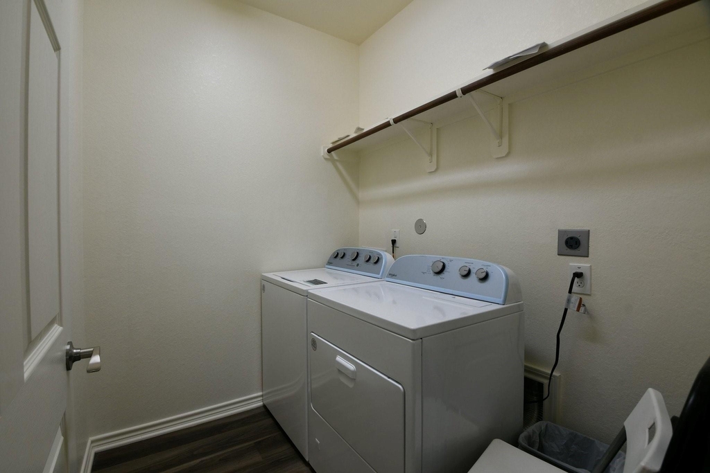5817 Gaston Street - Photo 14