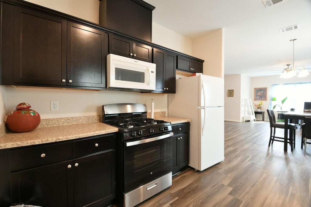 5817 Gaston Street - Photo 17