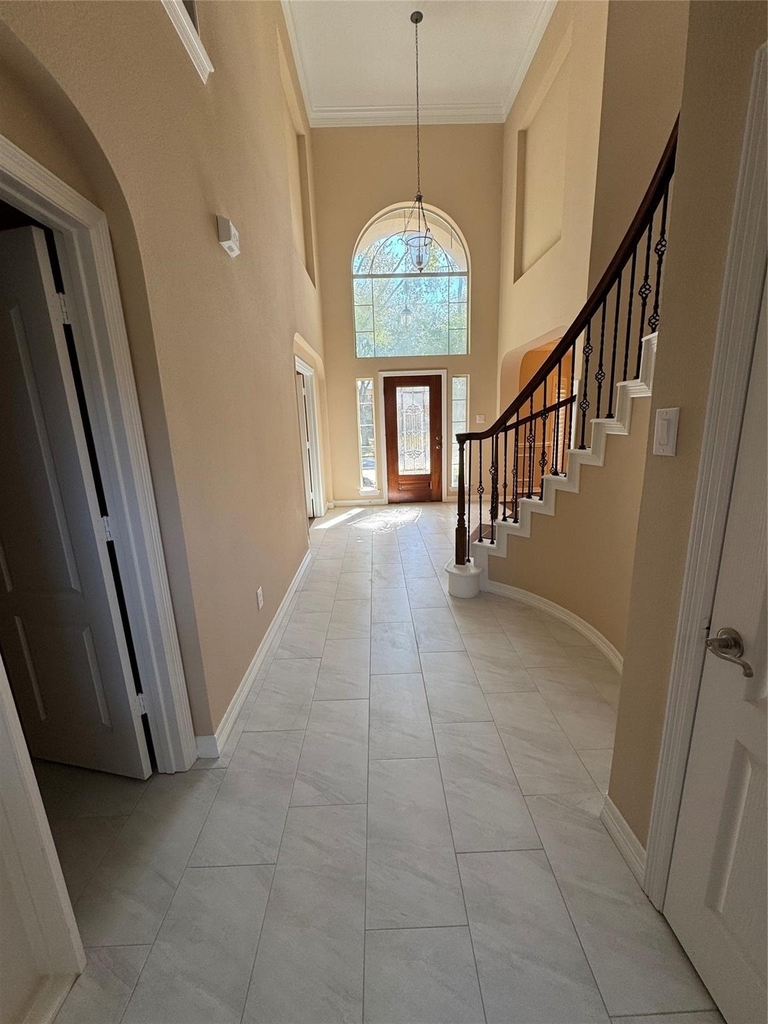 1412 Caine Hill Court - Photo 3