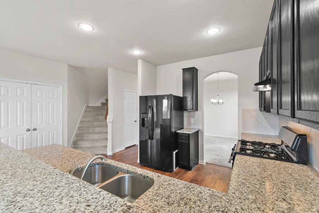 3011 Tandem Court - Photo 7