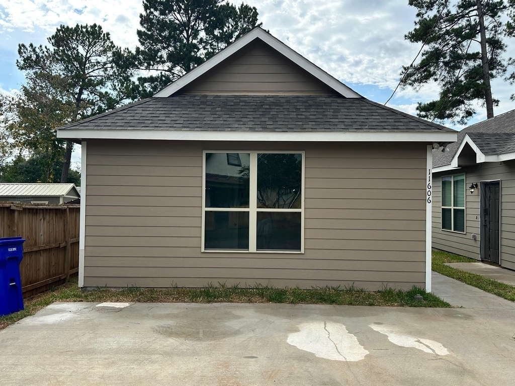 11606 Vistawood Street - Photo 0