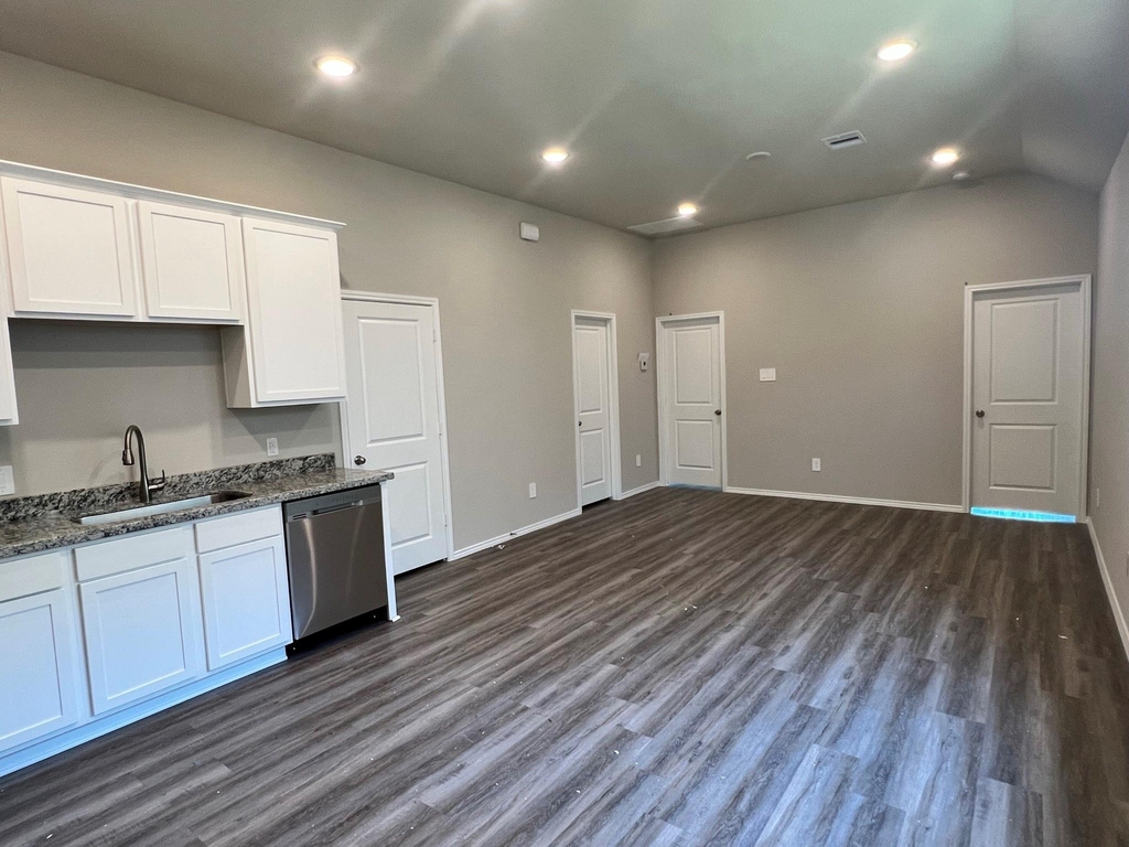 11606 Vistawood Street - Photo 1