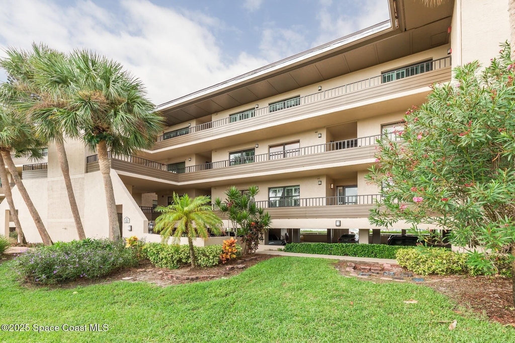 18 Marina Isles Boulevard - Photo 0