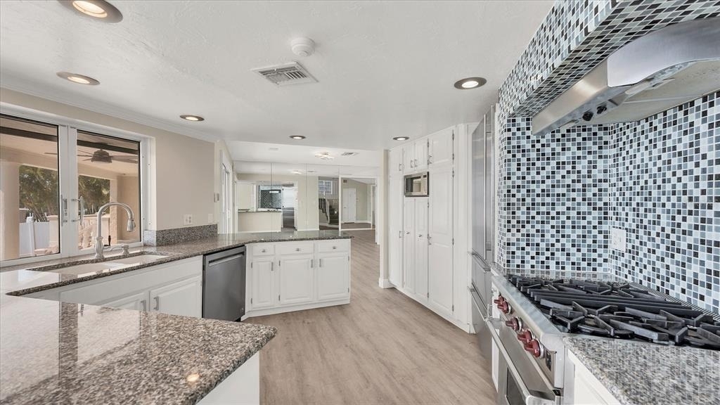 120 Sands Point Drive - Photo 9