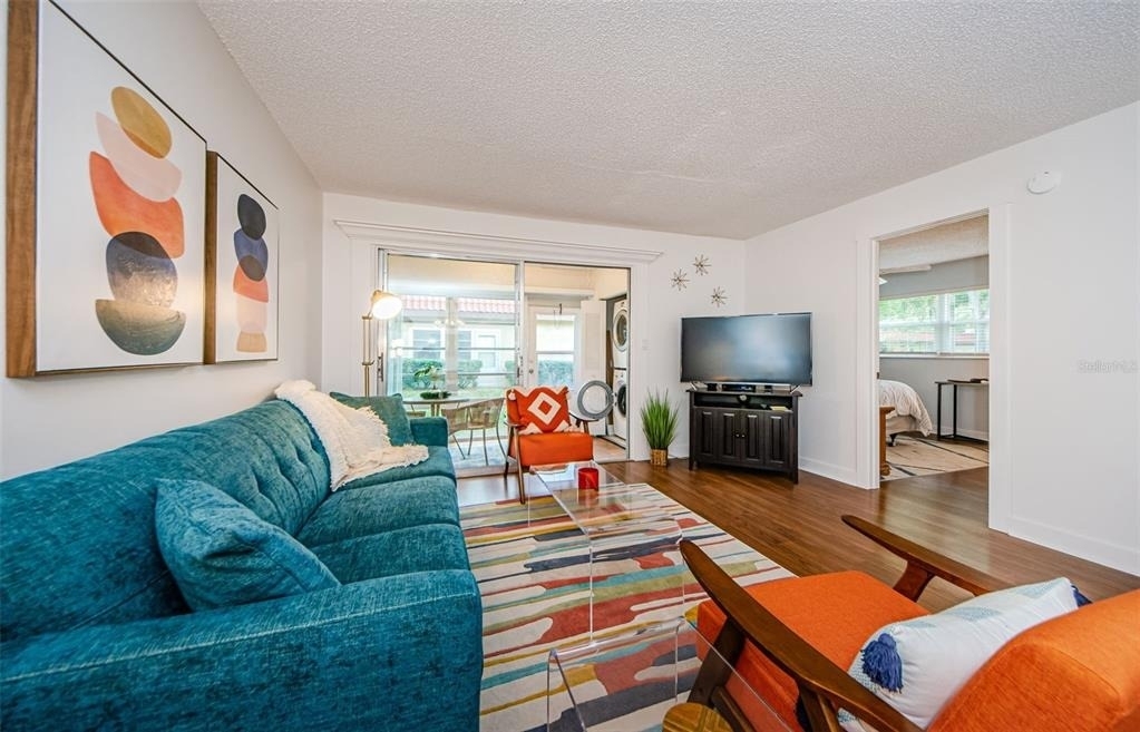 601 N Hercules Avenue - Photo 2
