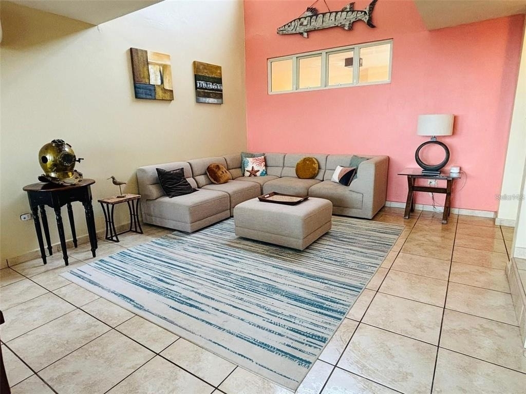 285 Palmas Inn Drive - Photo 3