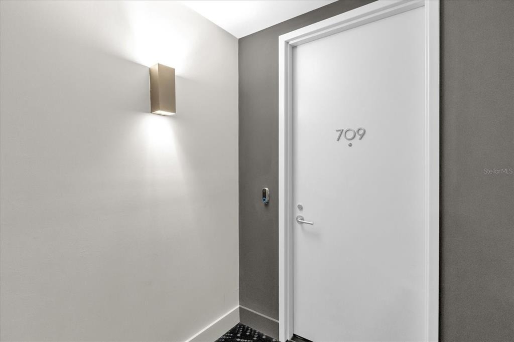 260 S Osceola Avenue - Photo 2