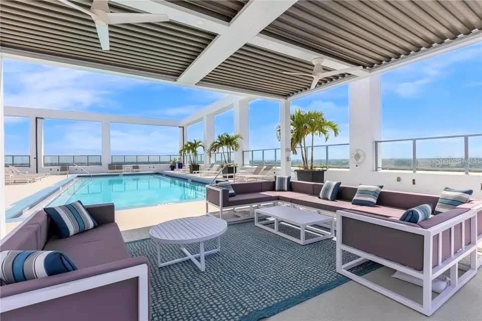 260 S Osceola Avenue - Photo 1