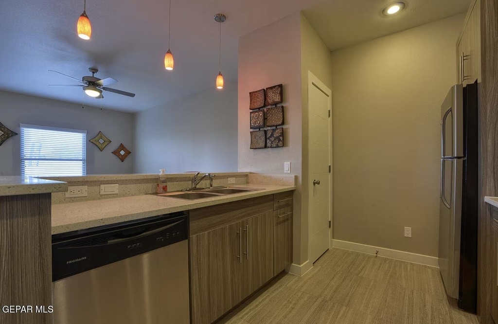 410 Thorn Avenue - Photo 29