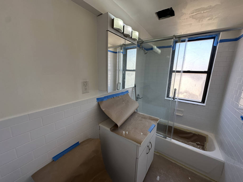 East 16th Street - Photo 2
