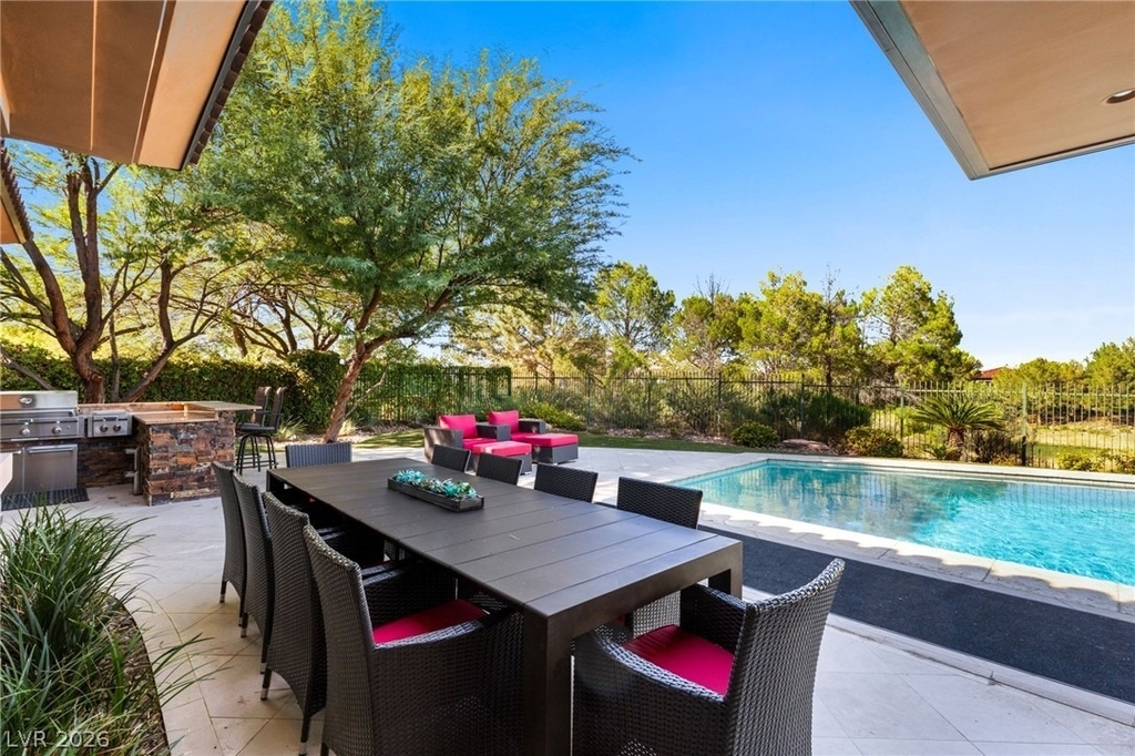 2 Castle Oaks Court - Photo 52