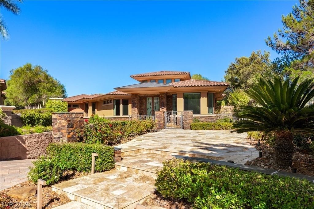2 Castle Oaks Court - Photo 1