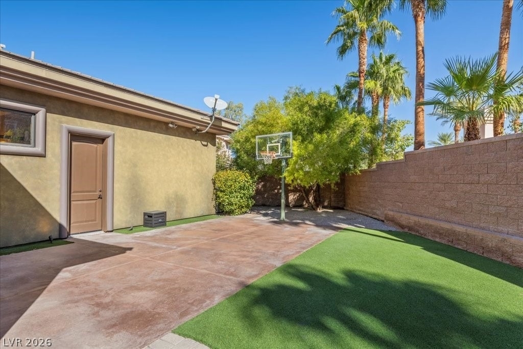 514 Mandalay Court - Photo 80
