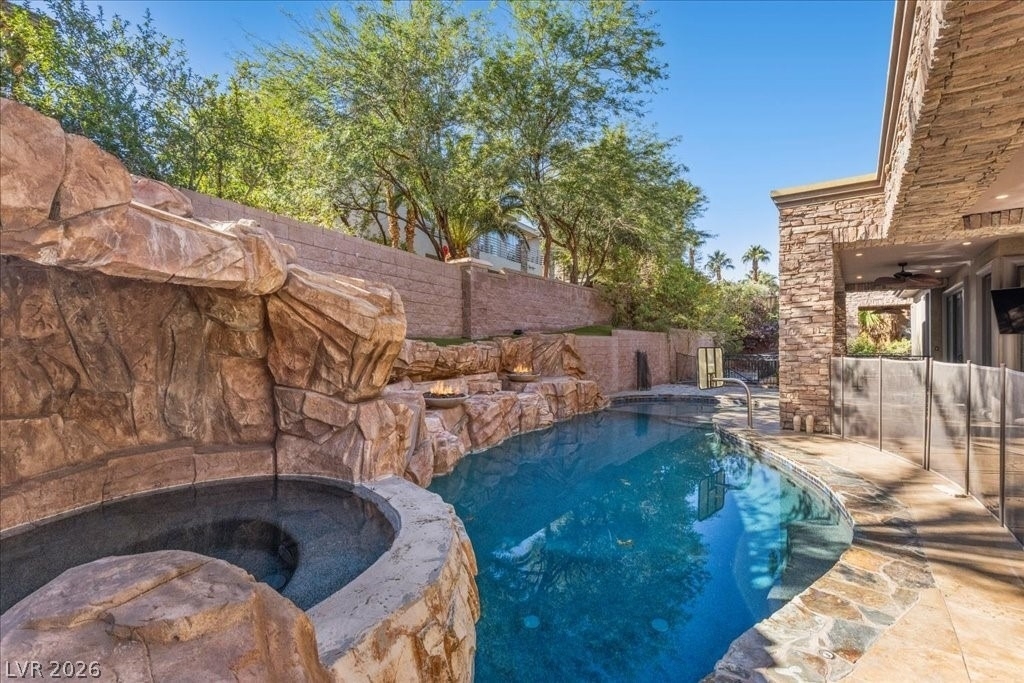514 Mandalay Court - Photo 86