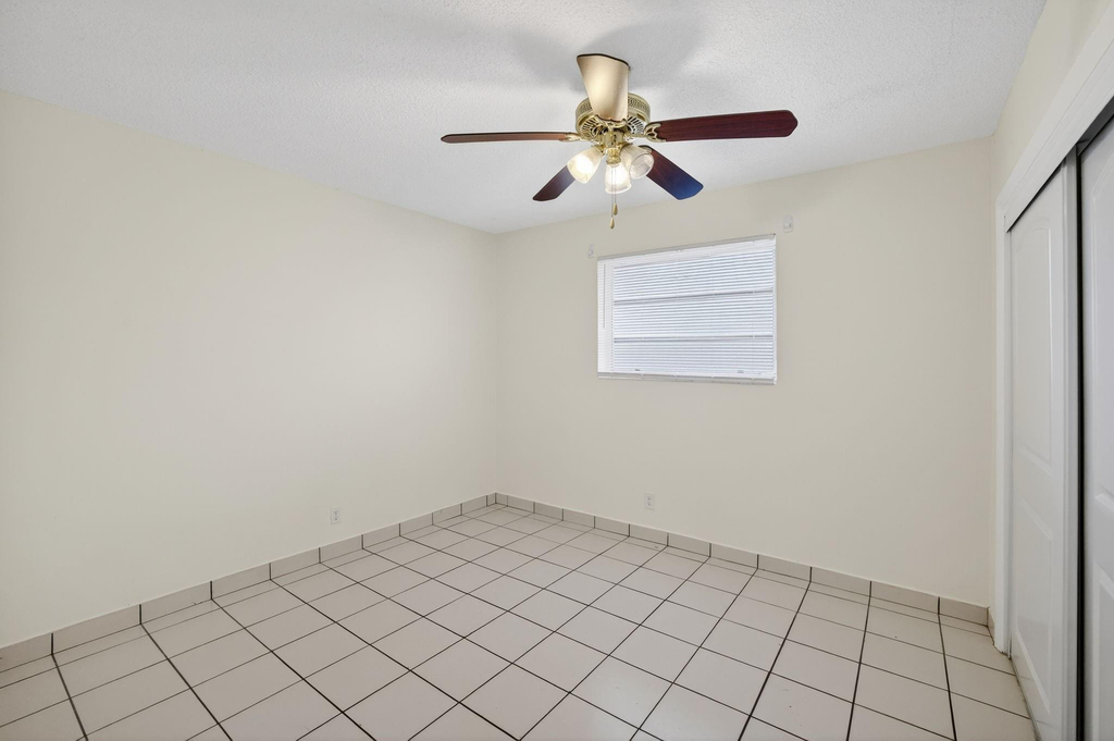 2500 Sw 18th Terrace - Photo 21