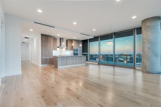 3130 N Harwood Street - Photo 1