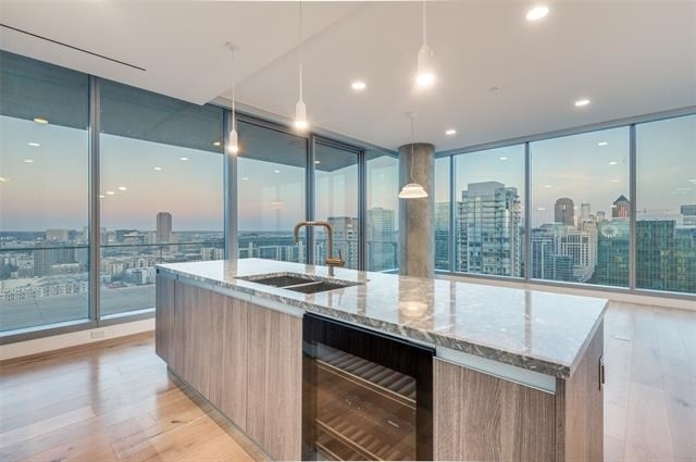 3130 N Harwood Street - Photo 3