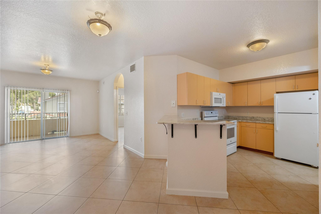 1204 Belmont Lane - Photo 3
