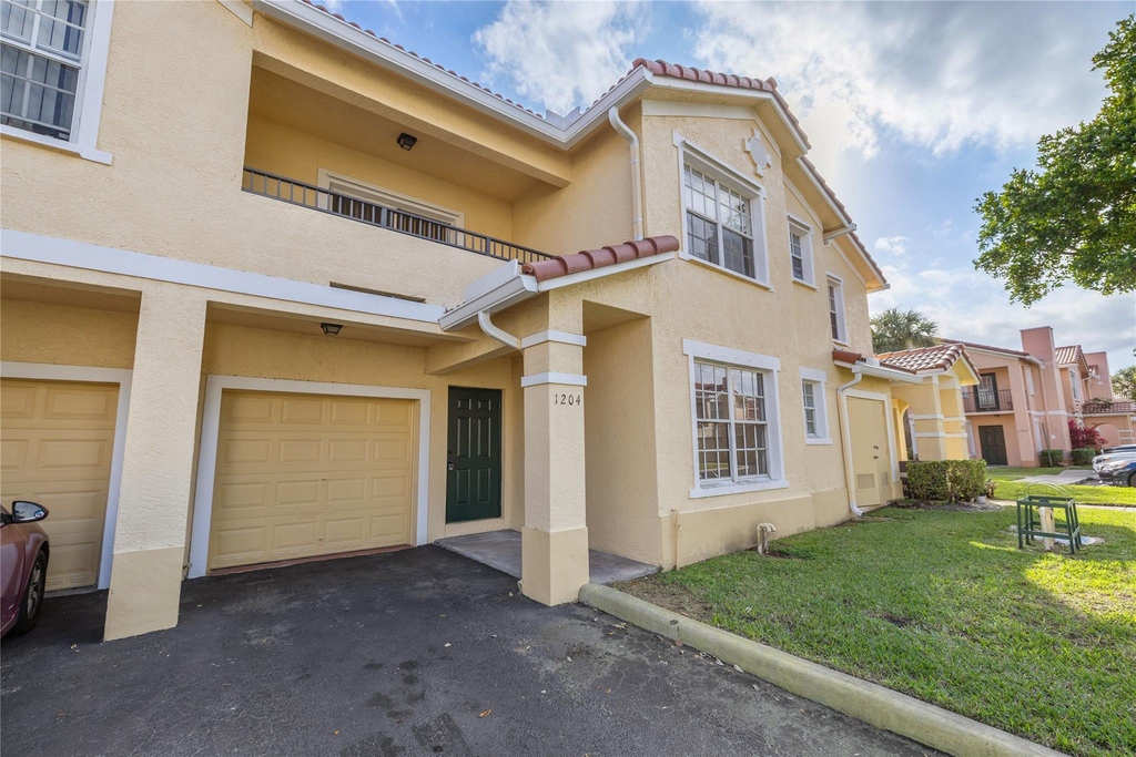 1204 Belmont Lane - Photo 1