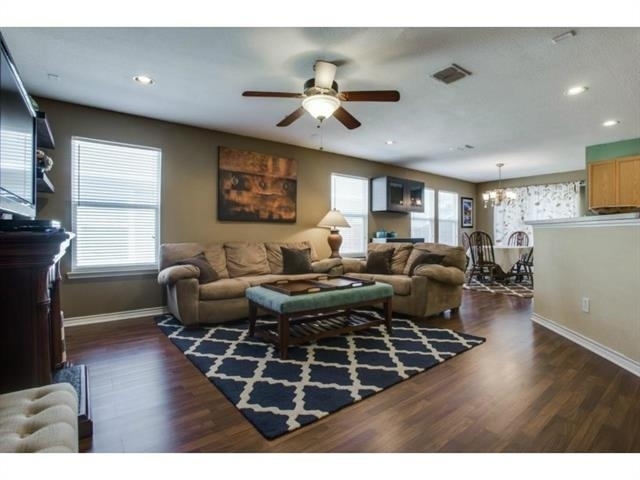 6925 Planters Row Drive - Photo 1