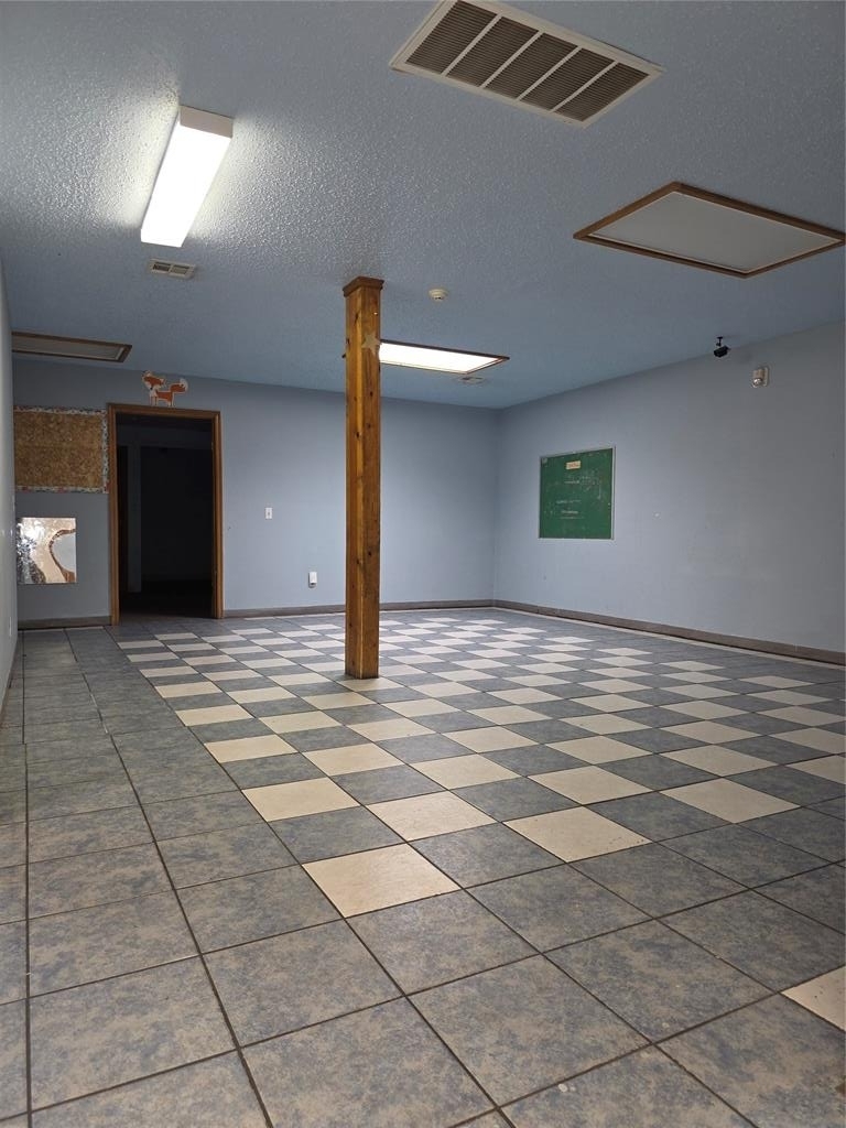 2927 Se 44th Street - Photo 3