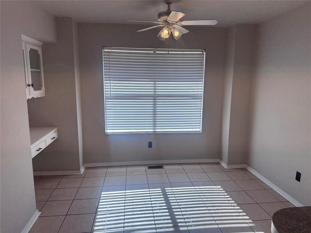 12216 Sylvester Drive - Photo 7