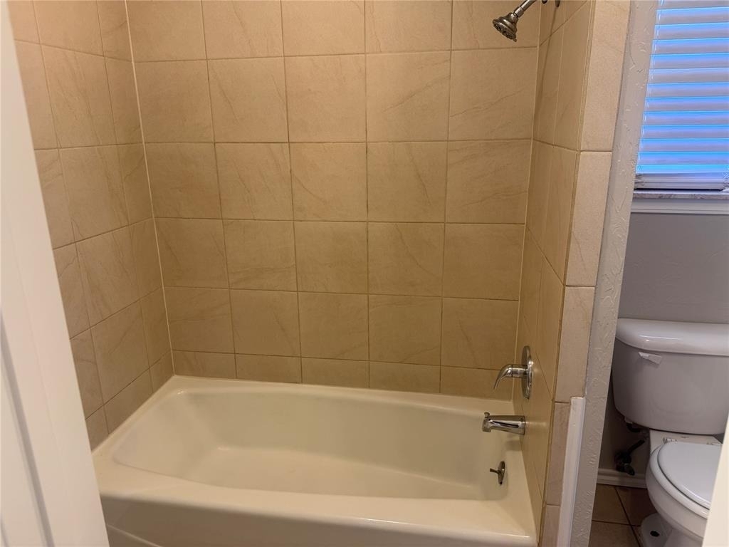 12216 Sylvester Drive - Photo 10
