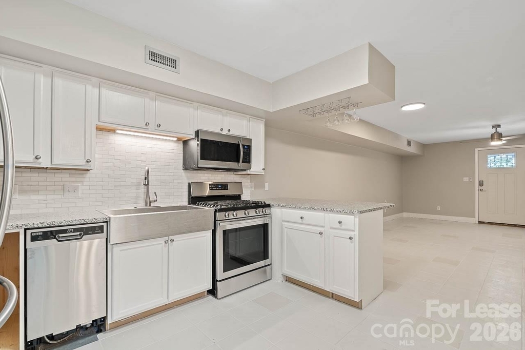 604 E Iredell Avenue - Photo 10