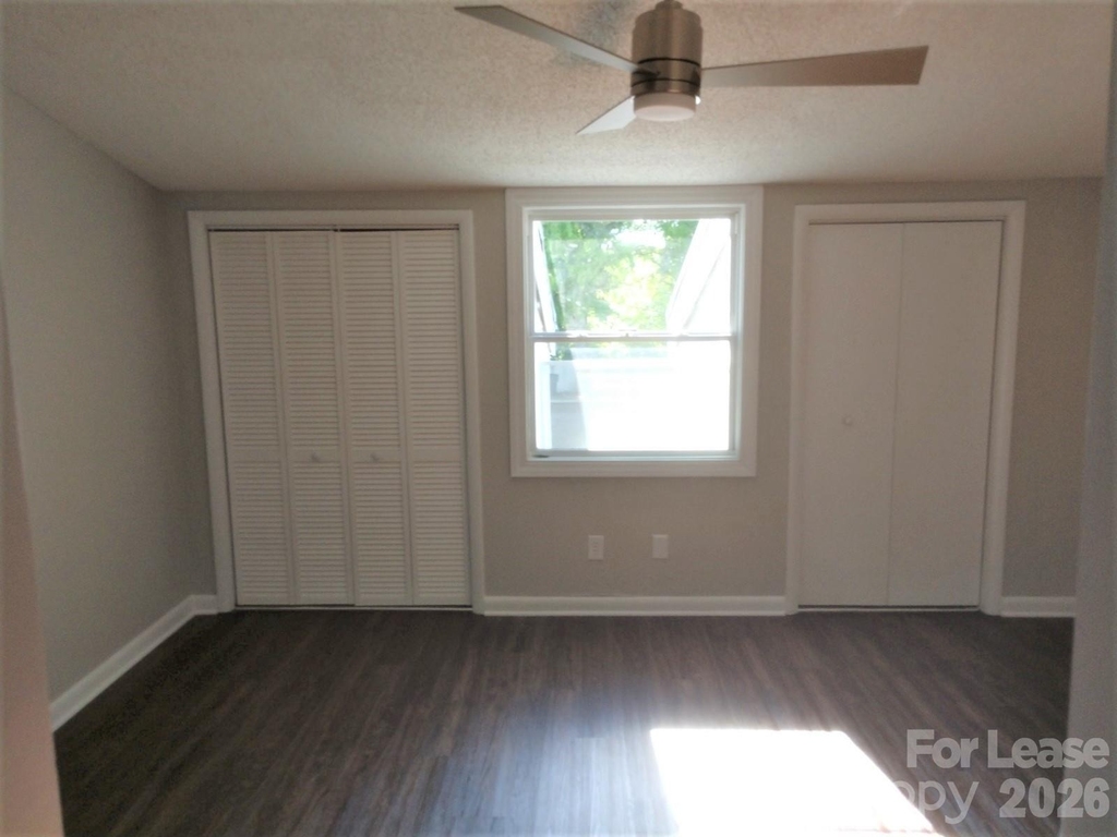 604 E Iredell Avenue - Photo 4