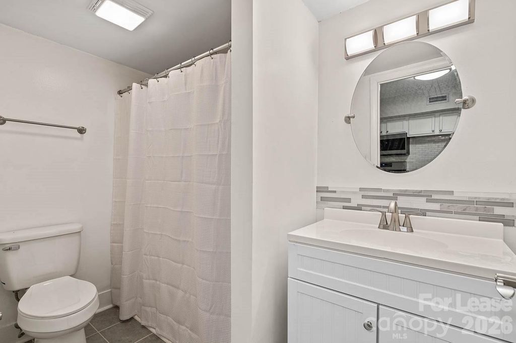 604 E Iredell Avenue - Photo 11
