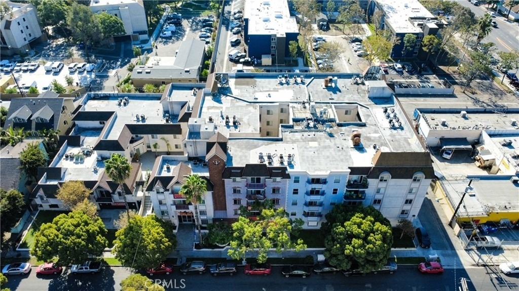 1246 W 30th Street - Photo 19