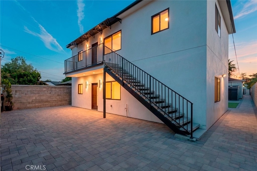 11112 1/2 Emelita Street - Photo 1