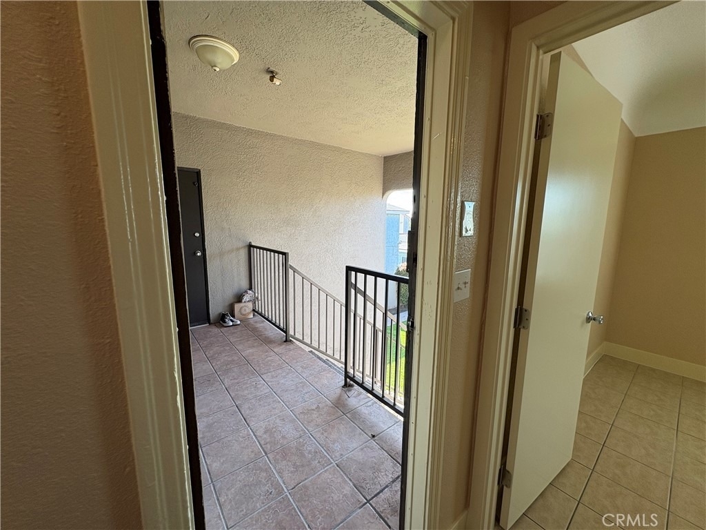 1156 E 17th - Photo 16