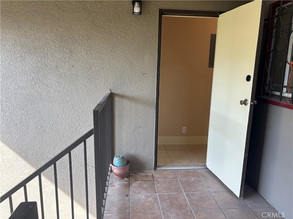 1156 E 17th - Photo 18