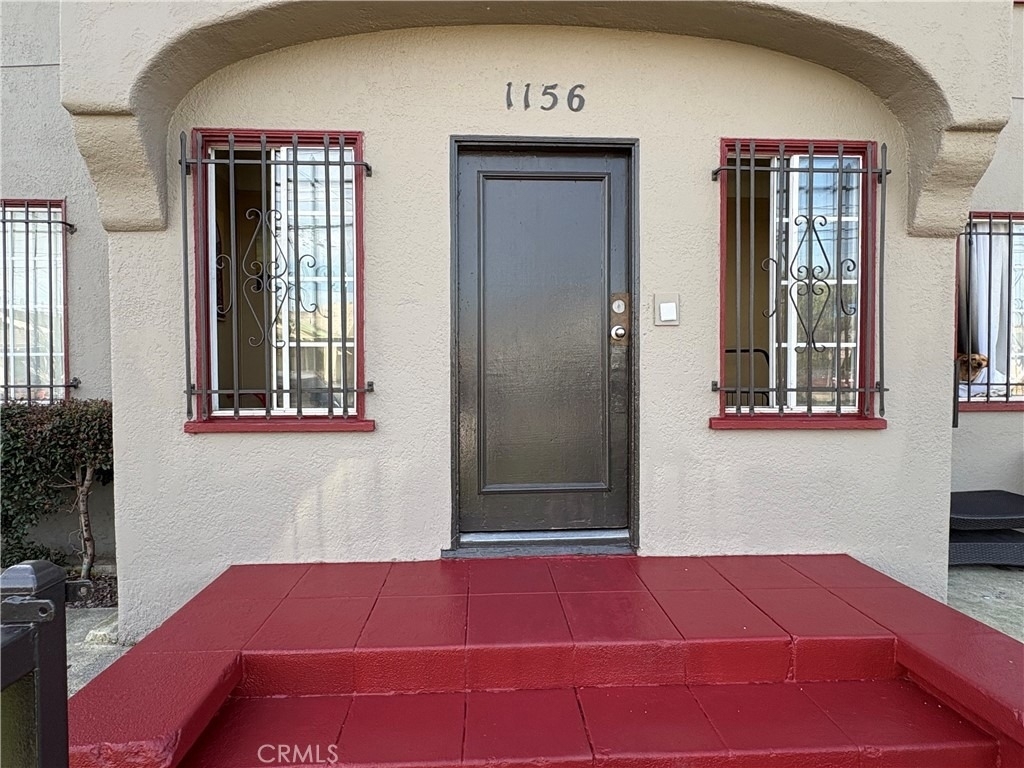 1156 E 17th - Photo 2